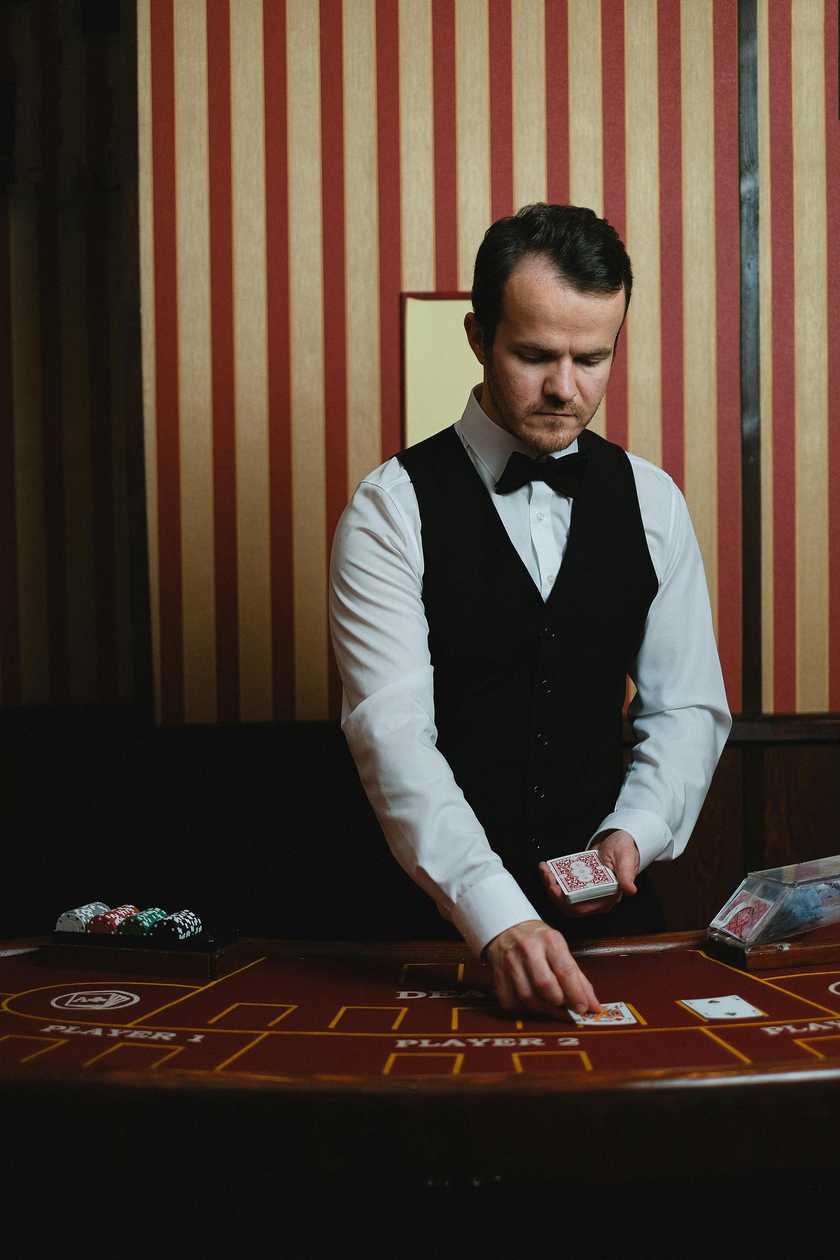 Mastering the Game of Love: Casino Strategies That Work (and Don't)